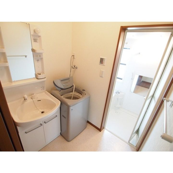 ベルメゾン202の玄関