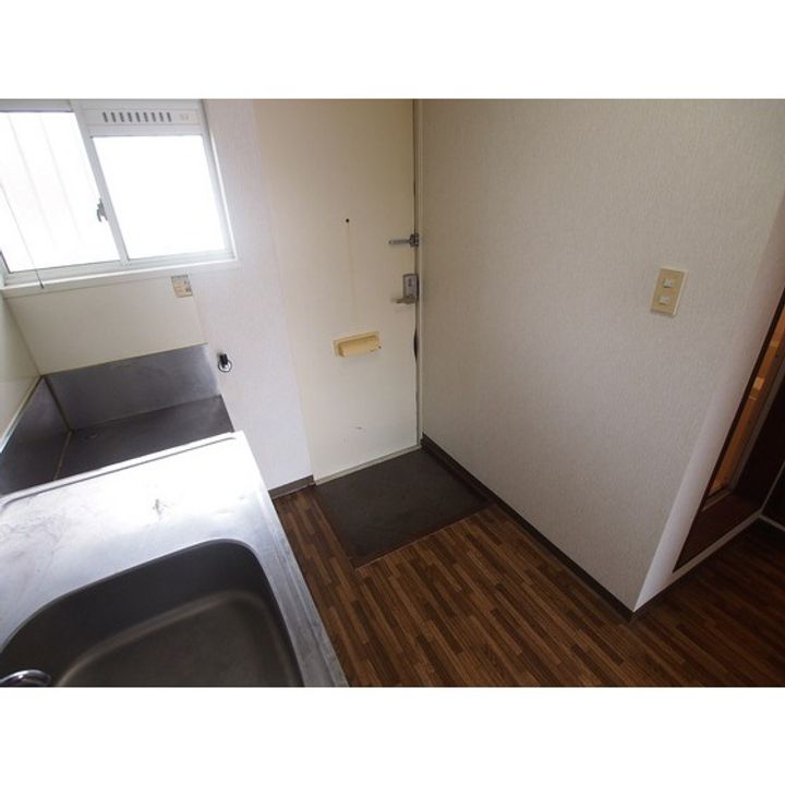 パレット8105の玄関