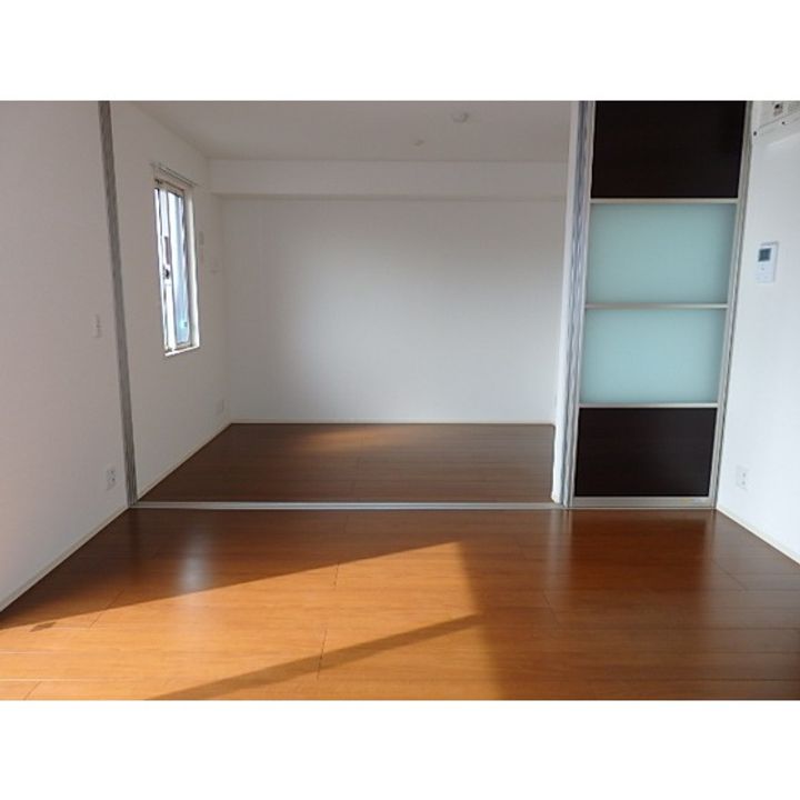 黒石ヒルズ.115の居間