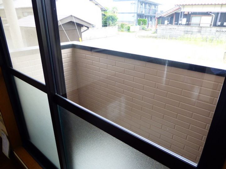 ハイツダイナ101の玄関