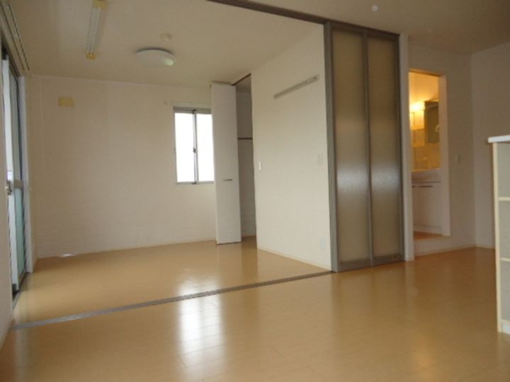 ドゥマンソレーユ.207の内装