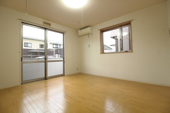 バリーヒルズ浜田101の居間
