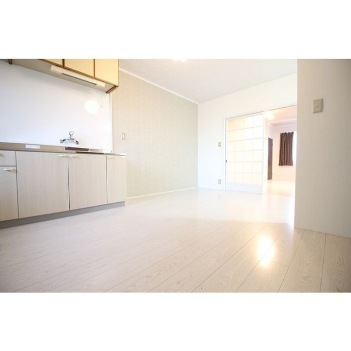 ヴィレッタ鵜の島202の内装