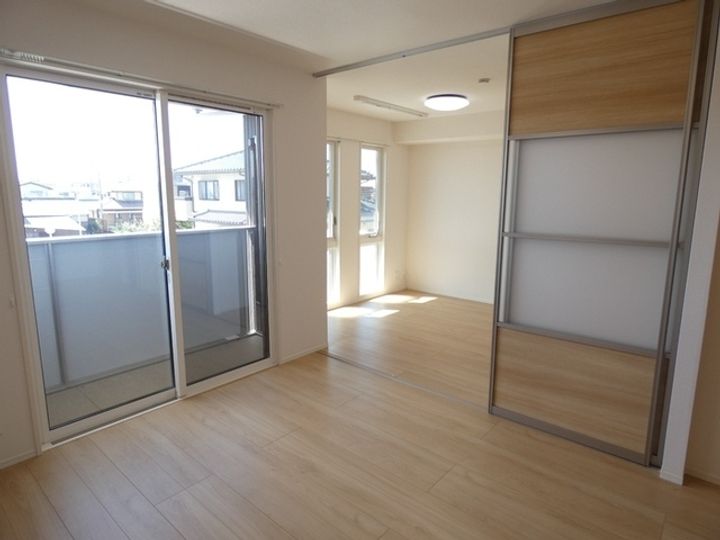 プルミエール202の居間