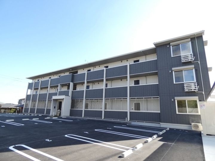 ブランネージュ東小串108の外観