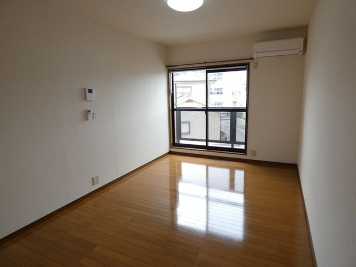 バウハウス弐番館201の居間