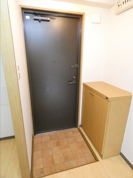 マンション 杏明館の玄関
