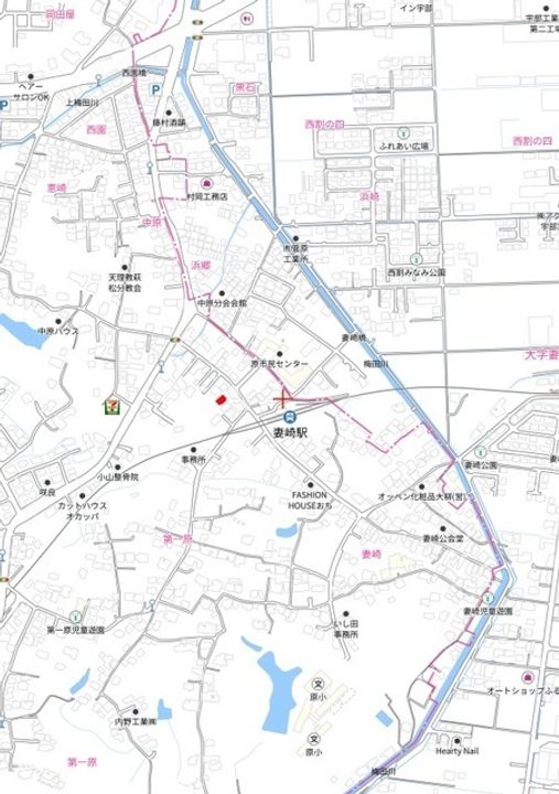 ハイツ百合B棟101の外観