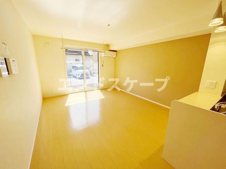 スクエアBの居間