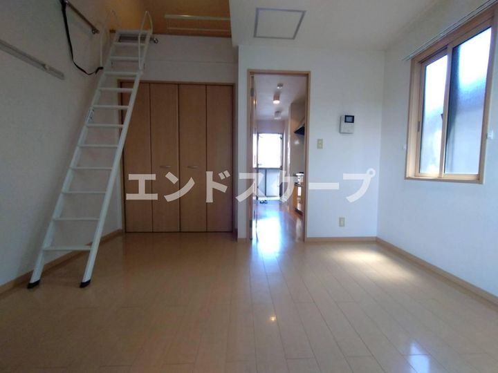 クレアール205の居間