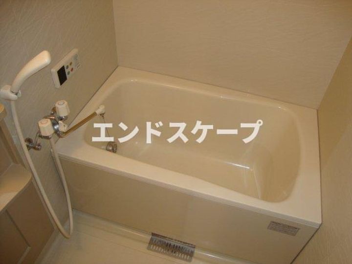 モデルナ江木の風呂