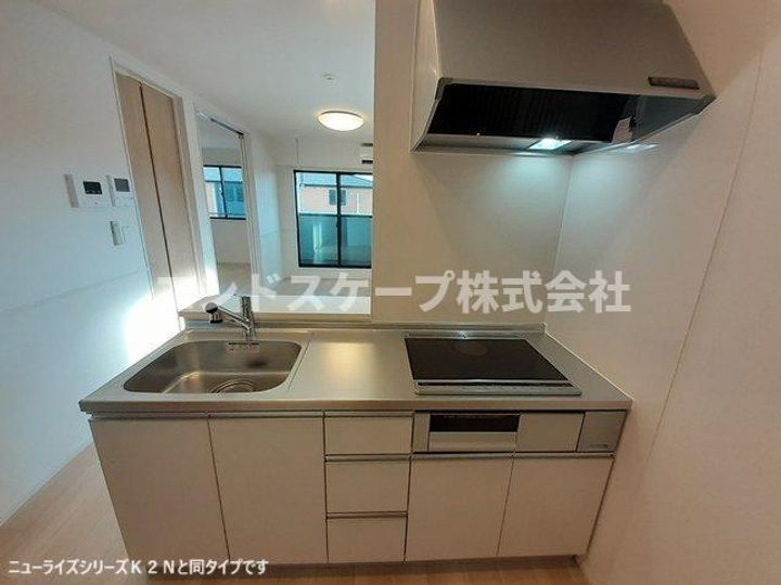 モンテリザイア藤岡 Ⅱのキッチン