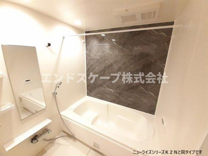 モンテリザイア藤岡 Ⅱの風呂