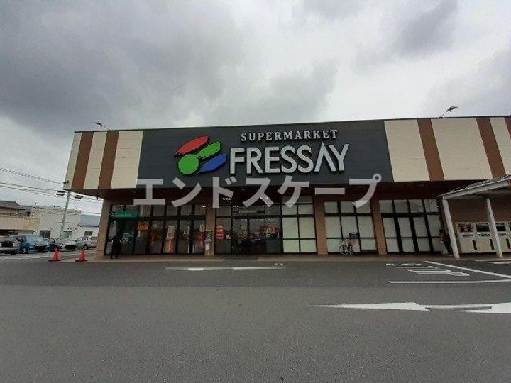 エテルノの周辺