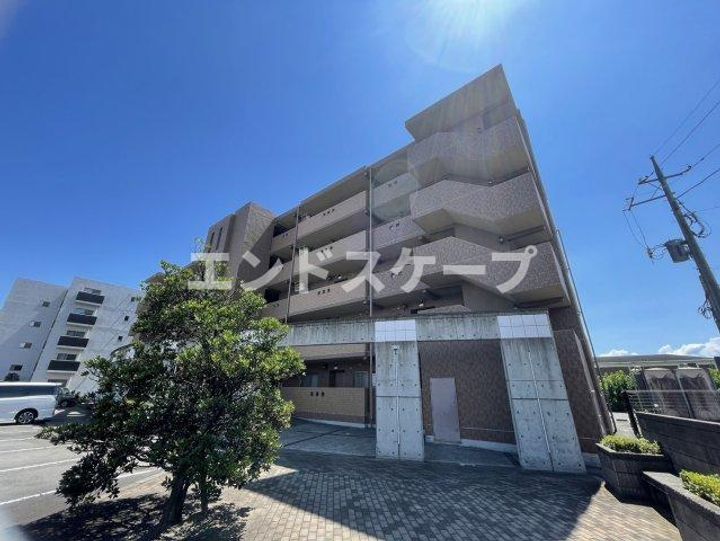 クレサンテームの外観