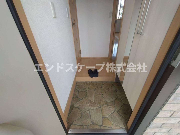 ルミエール和田橋の玄関