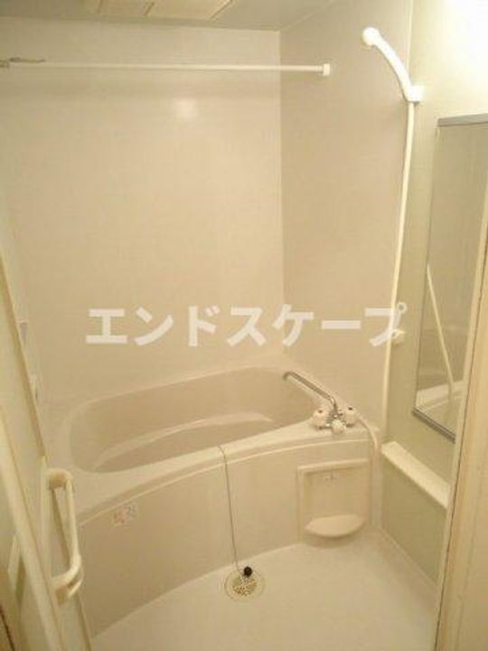 アンソレイエ Bの風呂