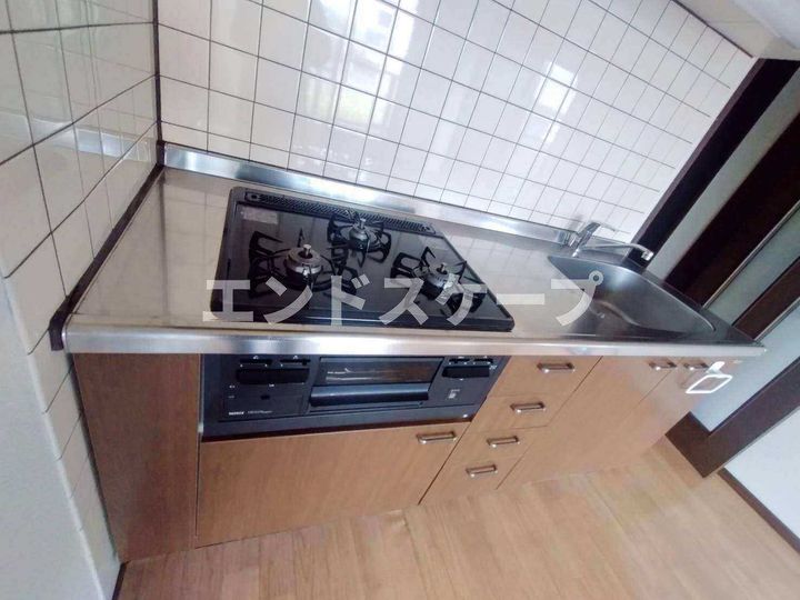 アイランドパレスC101のキッチン