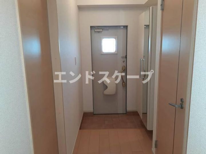 サン フェリーチェ Ⅰの玄関