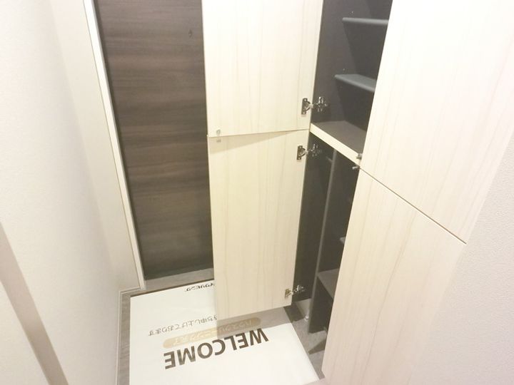 D-ROOM羅漢町の玄関