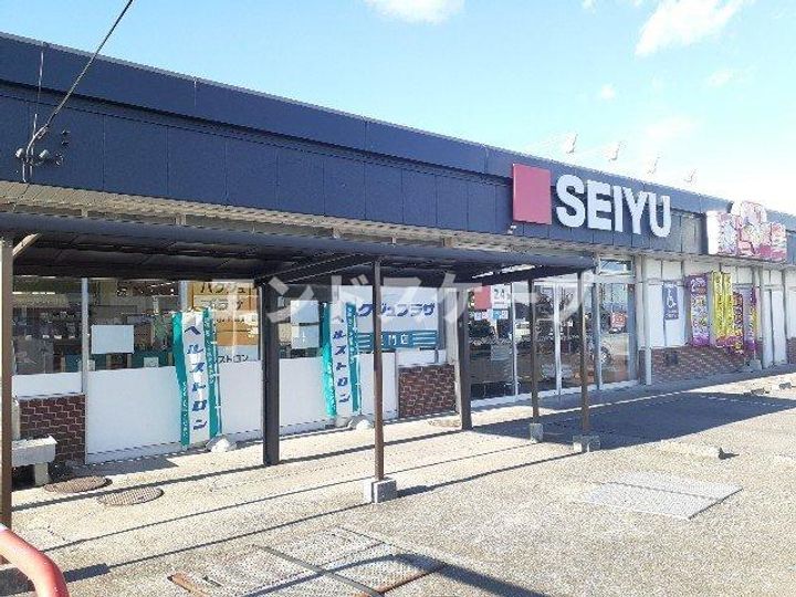 シャルマンヒルズの周辺