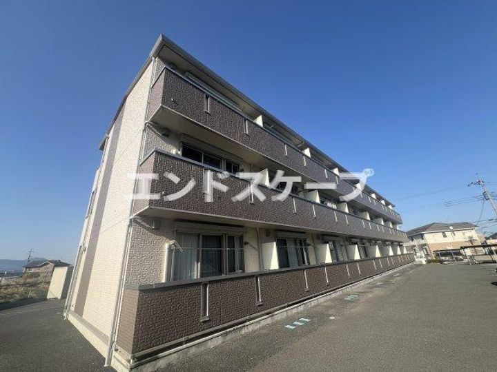 マリオーネ八千代の外観