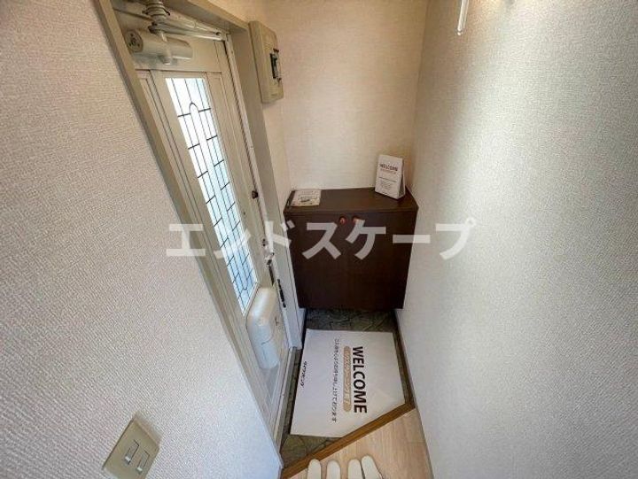 グレイスエステート Aの玄関
