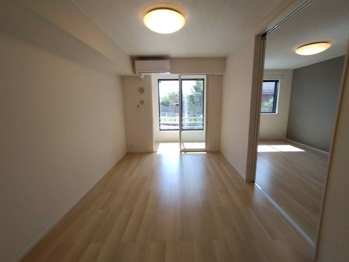 ブーケの居間