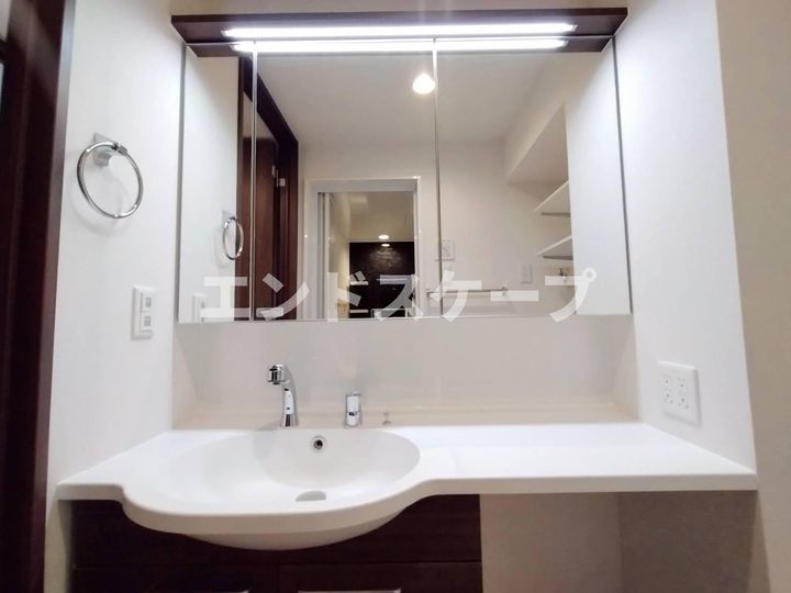 マヌールのその他画像