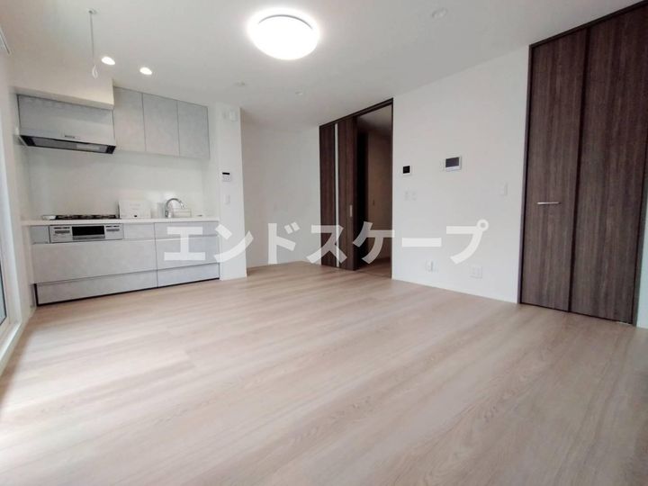 マヌールの居間