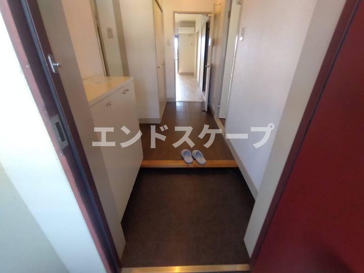 アゼリアハウスⅠの玄関