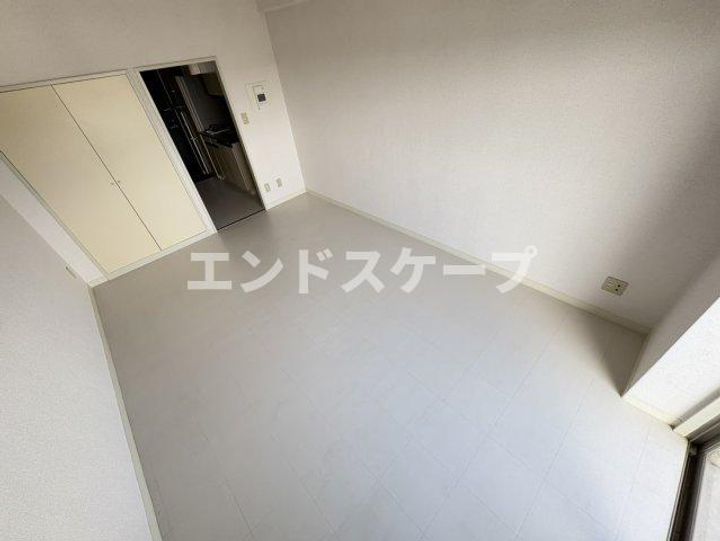 エーダイロイヤルプラザ505の内装