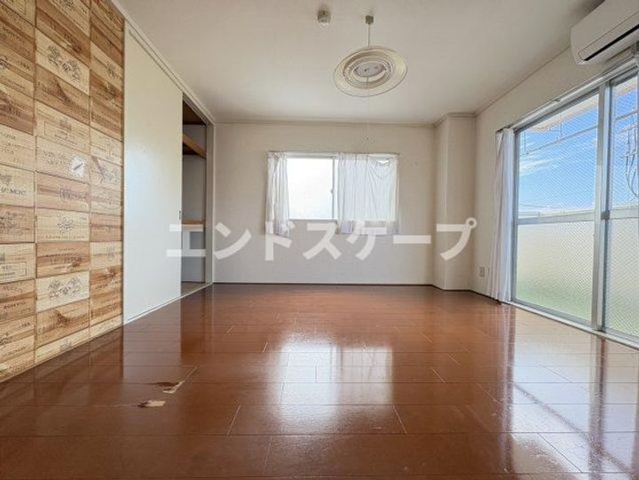 FINE小出305の居間