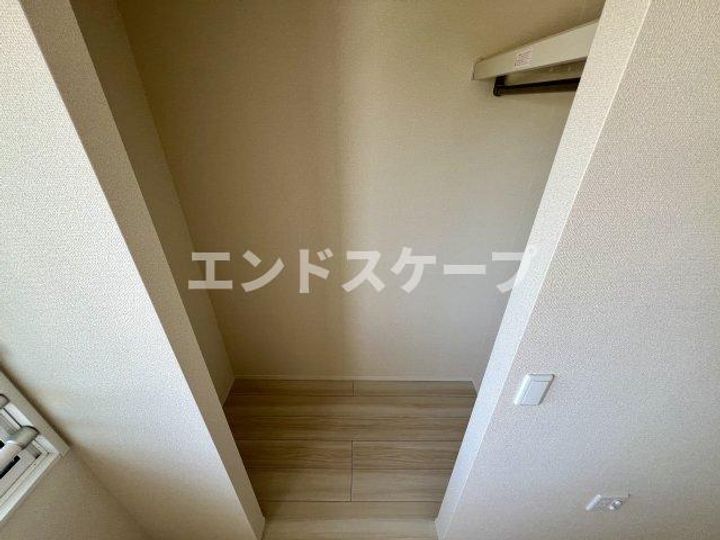 サラ スリールのその他画像