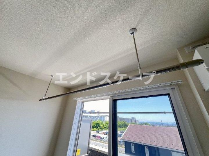 サラ スリールのその他画像