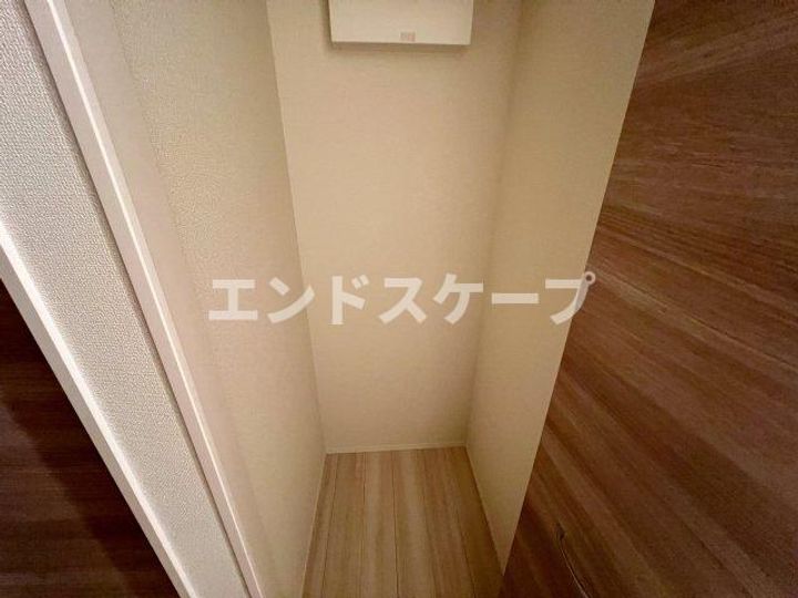 サラ スリールのその他画像