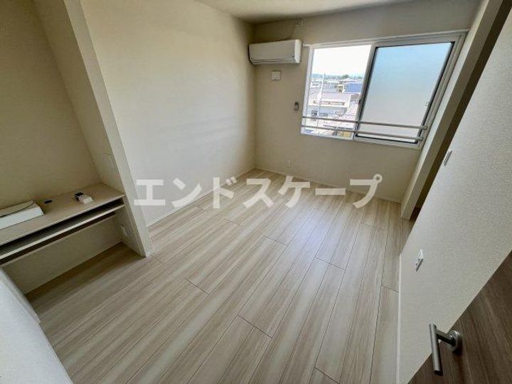 サラ スリールの内装