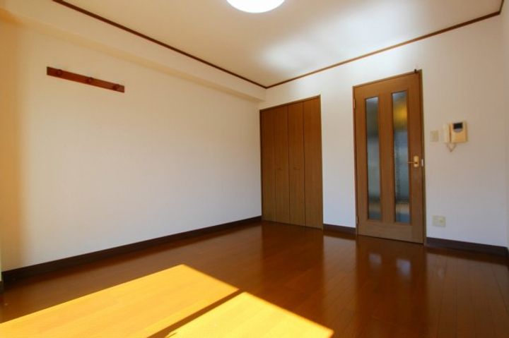 ハイツよつばの内装