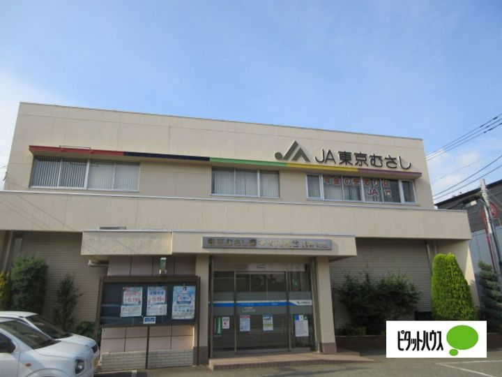 ベルメゾンの周辺