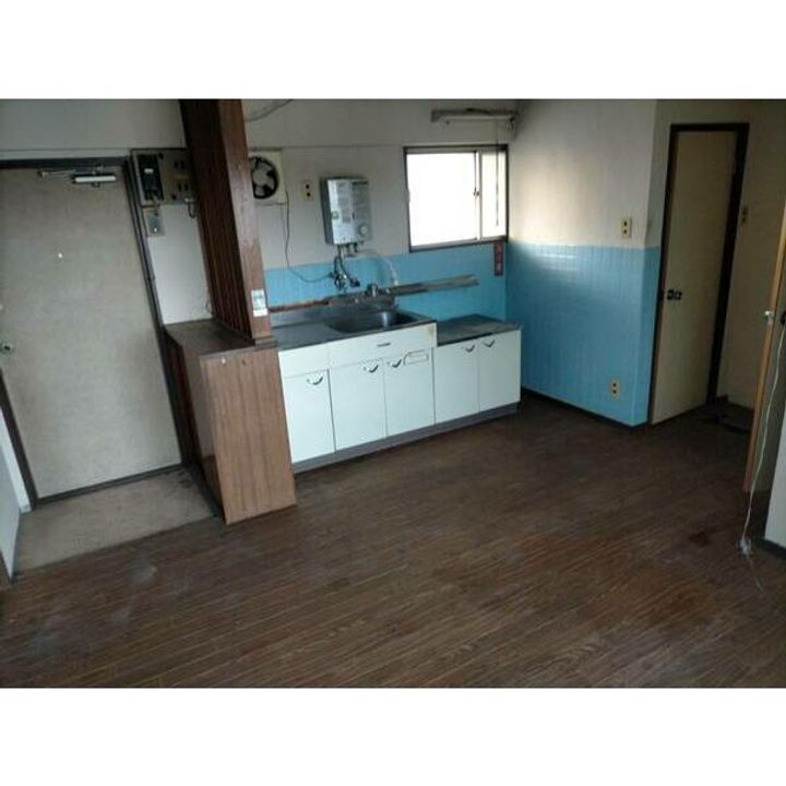 マルケイビル401の居間