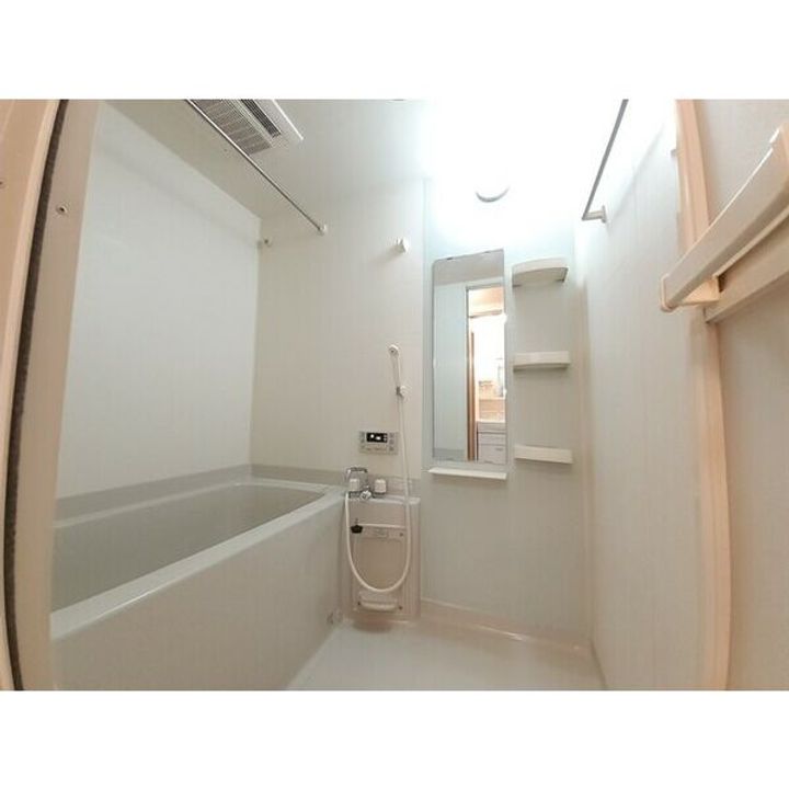 ウィスタリア105の風呂