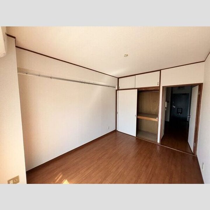 マイノーラ町北0002Cの居間