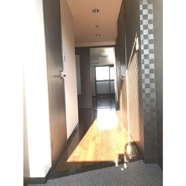 YOSHIX代官町の玄関