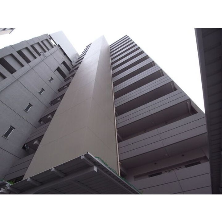 リシュドール名駅南の外観
