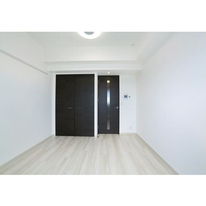 エステムコート名古屋黒川シャルマン1408の居間