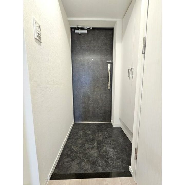 ディアレイシャス今池の玄関