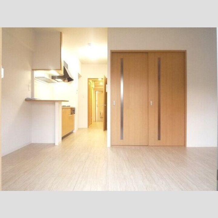 ヒルズ楠北の居間