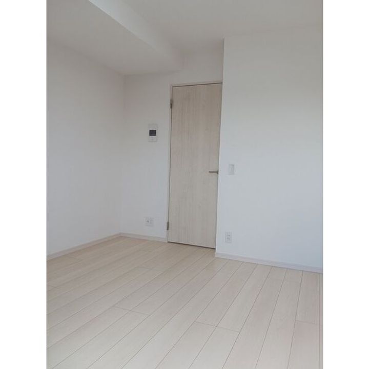 ミモザ矢田(10/1〜名称変更 旧名称 メイクスR矢田Ⅱ)302の居間