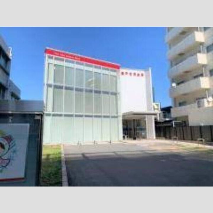 コンフィアンサの周辺