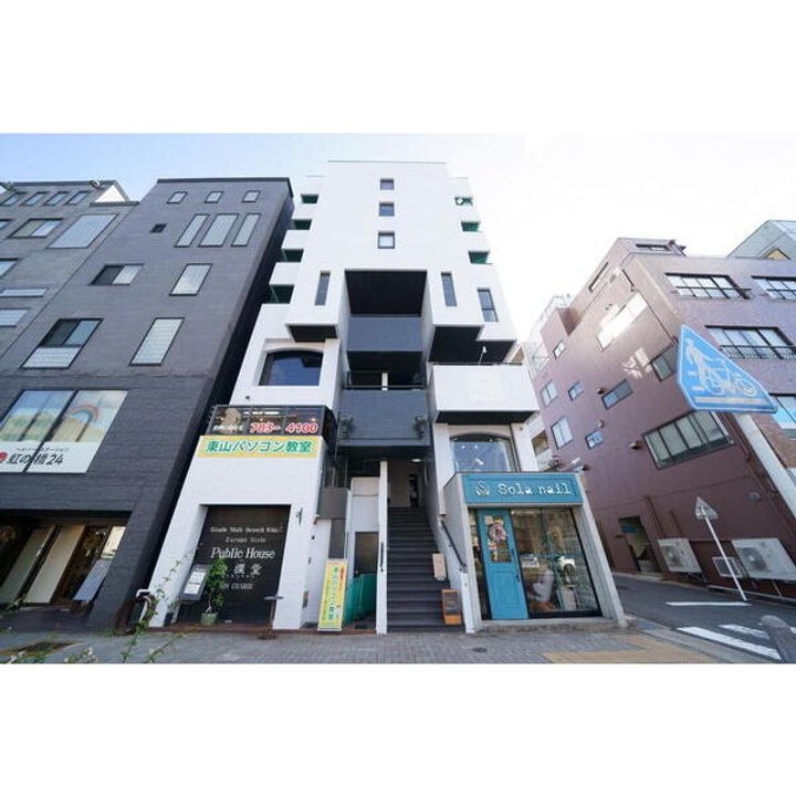 ハイネス東山601の外観